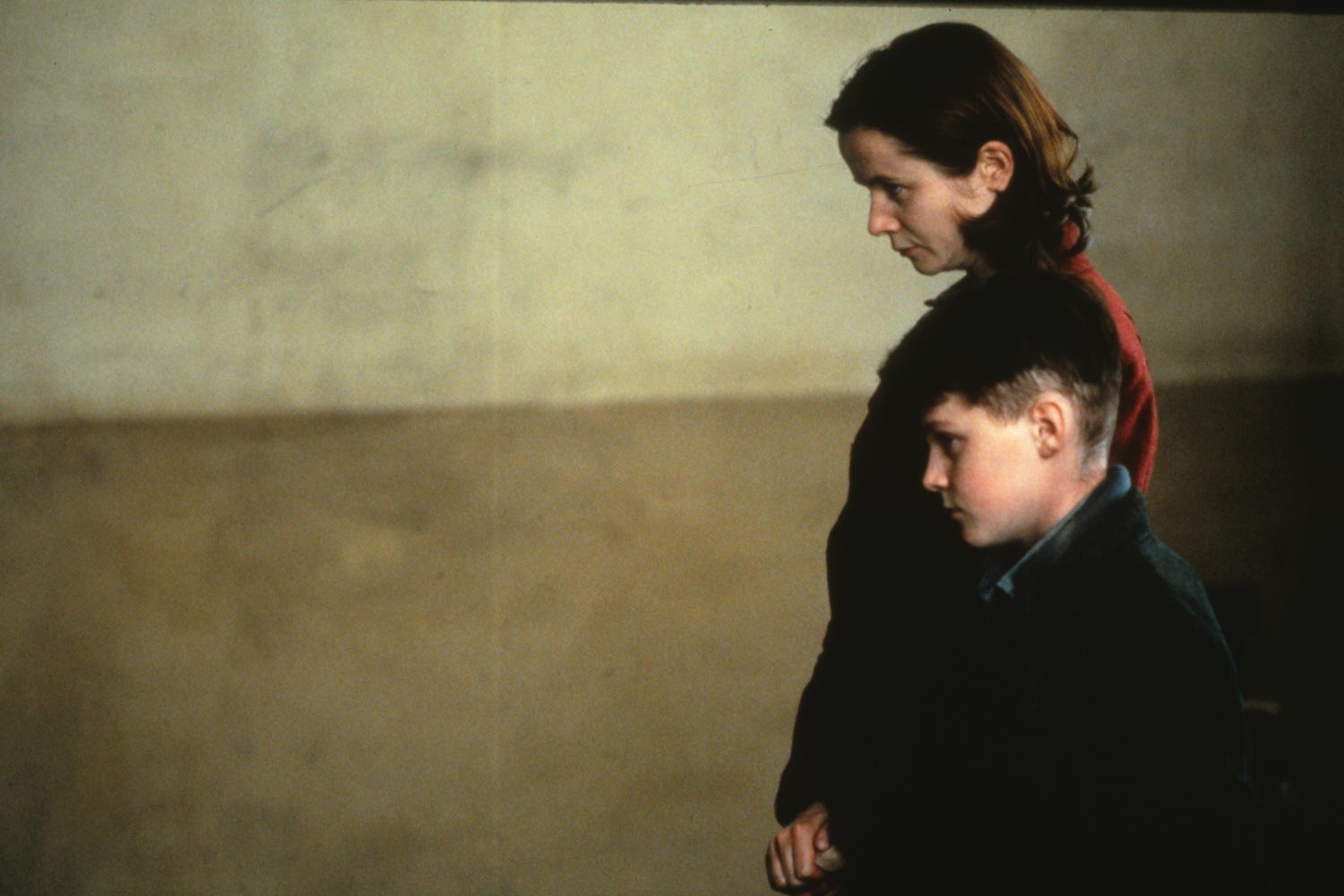 Emily Watson in scene from Angela's Ashes