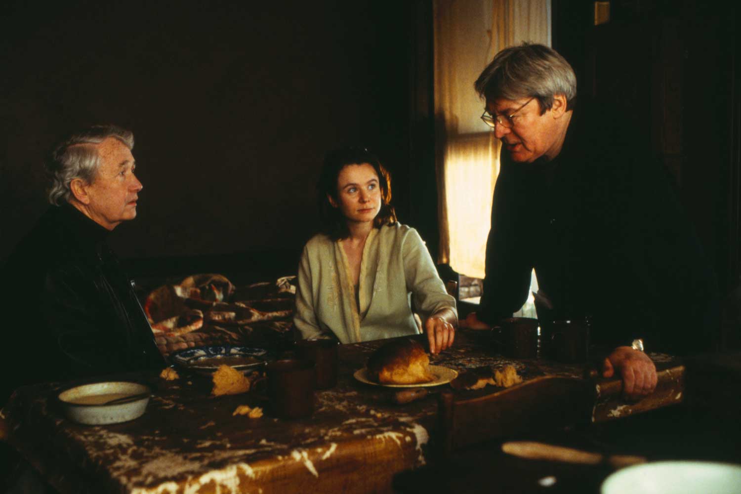 Frank McCourt, Emily Watson and Alan Parker on the set of Angela's Ashes