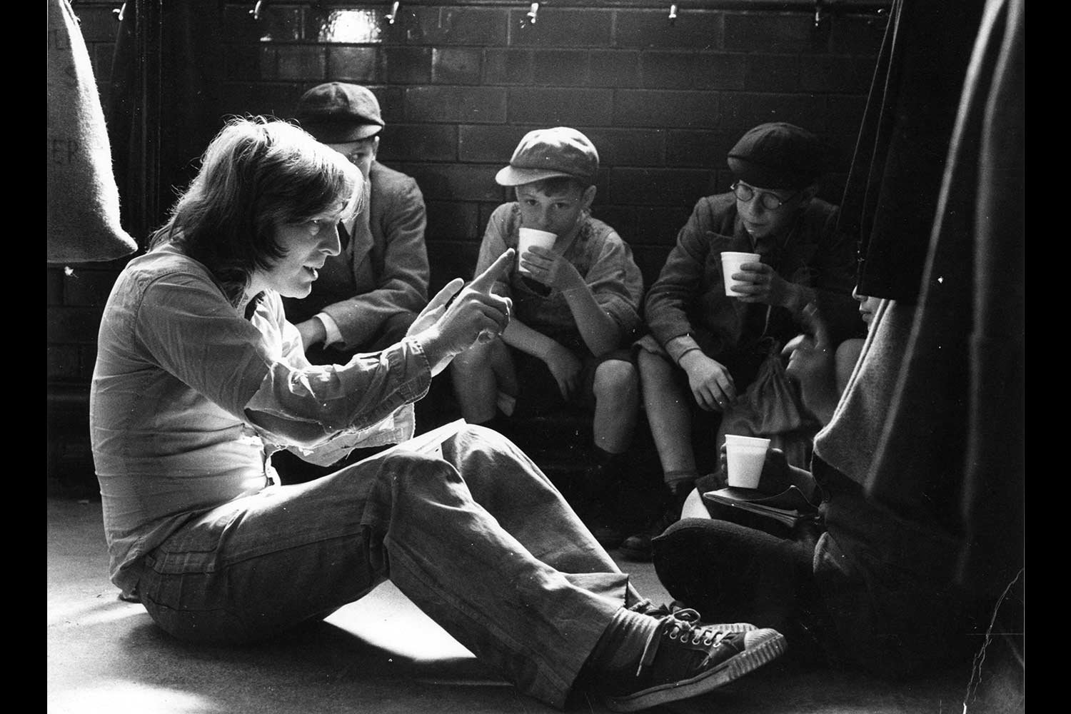 Alan Parker directs The Evacuees